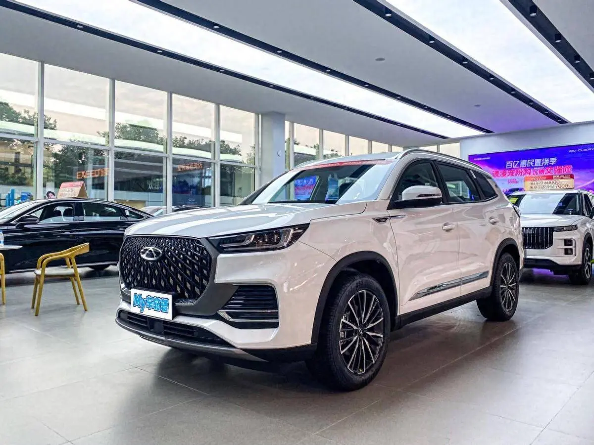 实拍瑞虎8 PLUS冠军版，10万级7座SUV，月销超1.2万